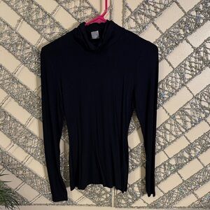 VENUS Classic Black Long Sleeve Top